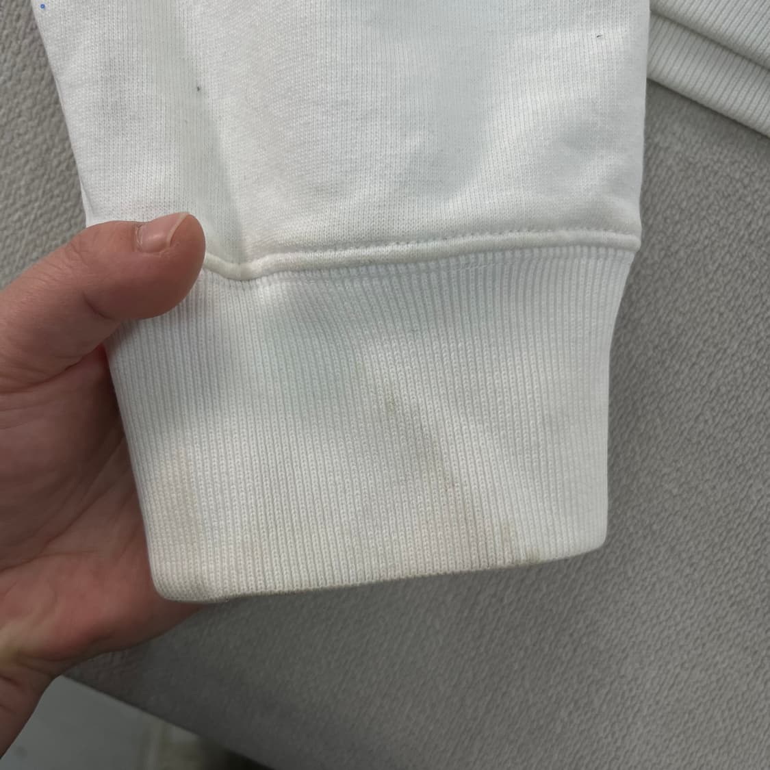 105 오프화이트 카라비지오 프린트 화이트 후드티 상품이미지8