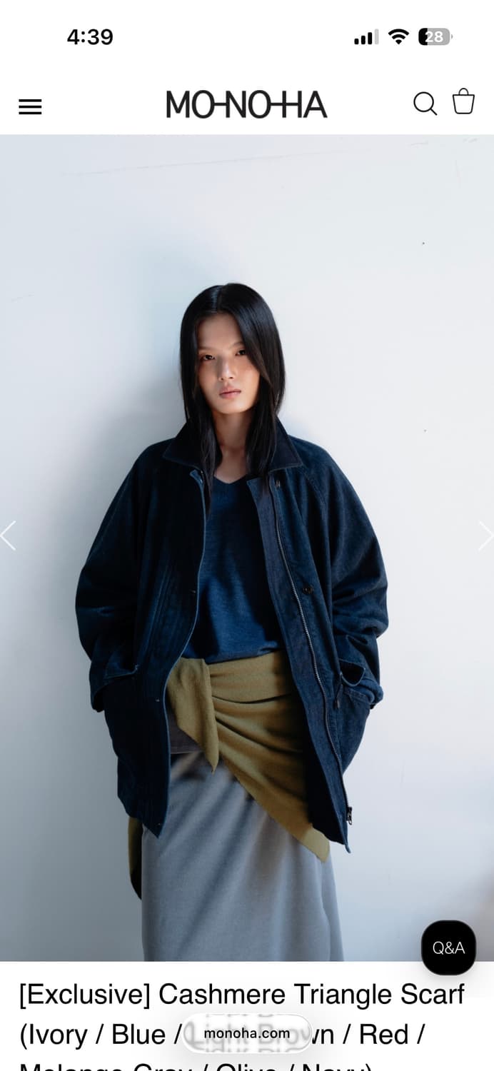 Monoha Cashmere Triangle Scarf 상품이미지1