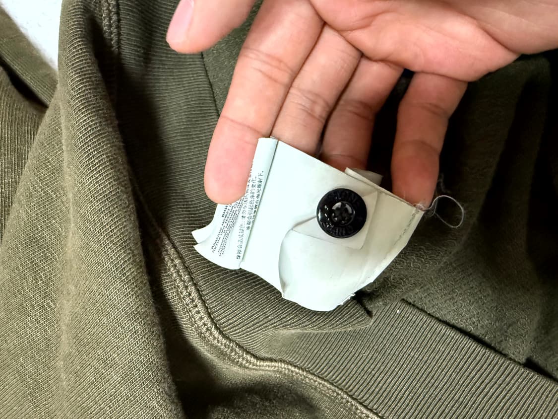 정품 스톤아일랜드 카키 맨투맨 상품이미지8