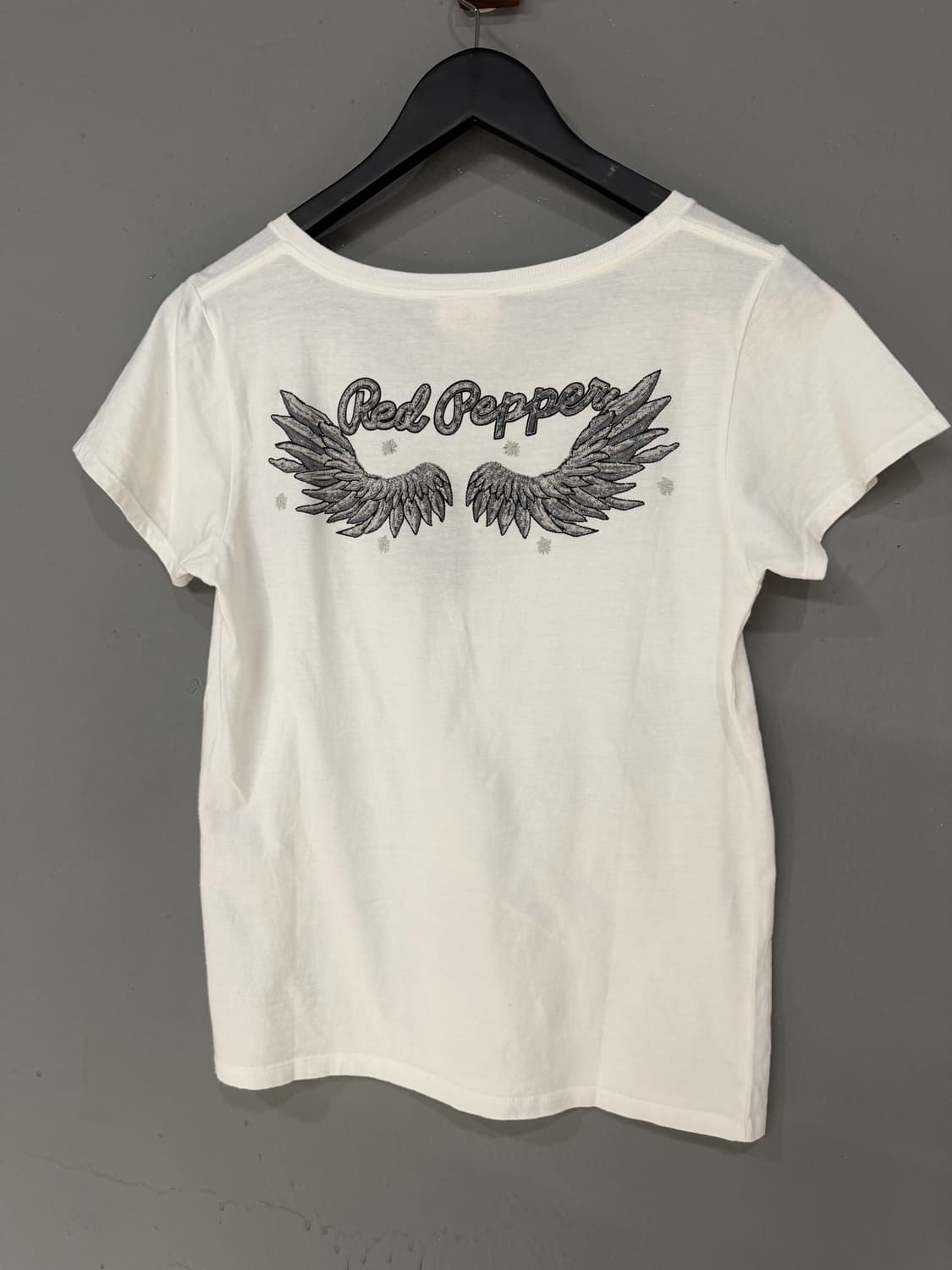 Red pepper back wings detail top 상품이미지9