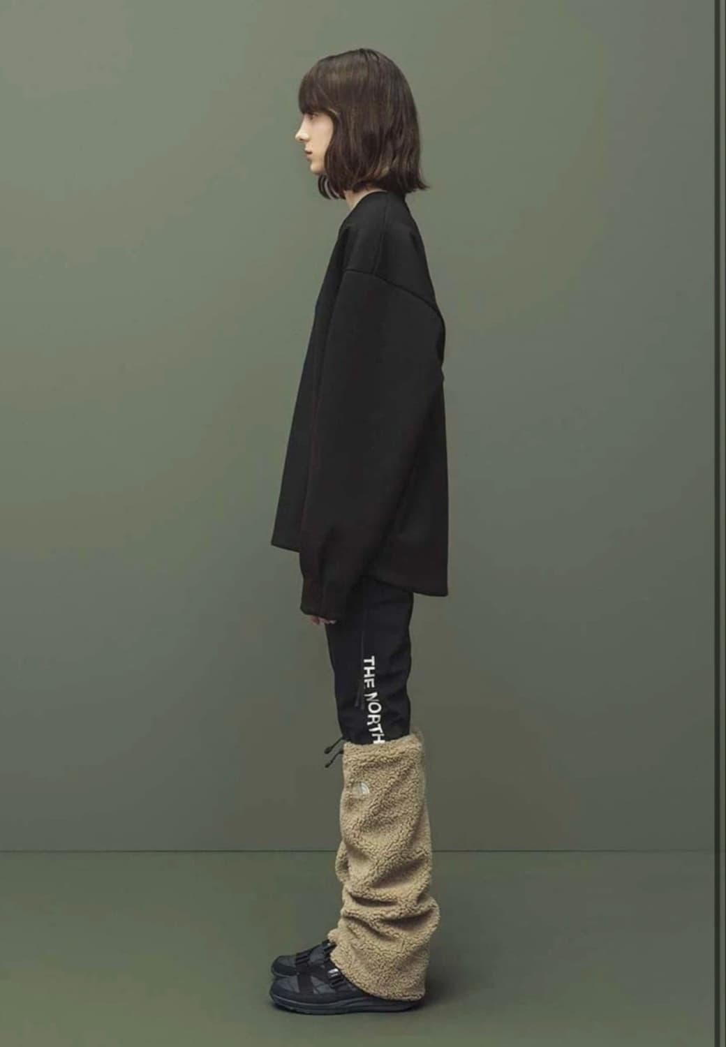 노스페이스 HYKE 맨투맨 블랙 (L사이즈) 상품이미지2