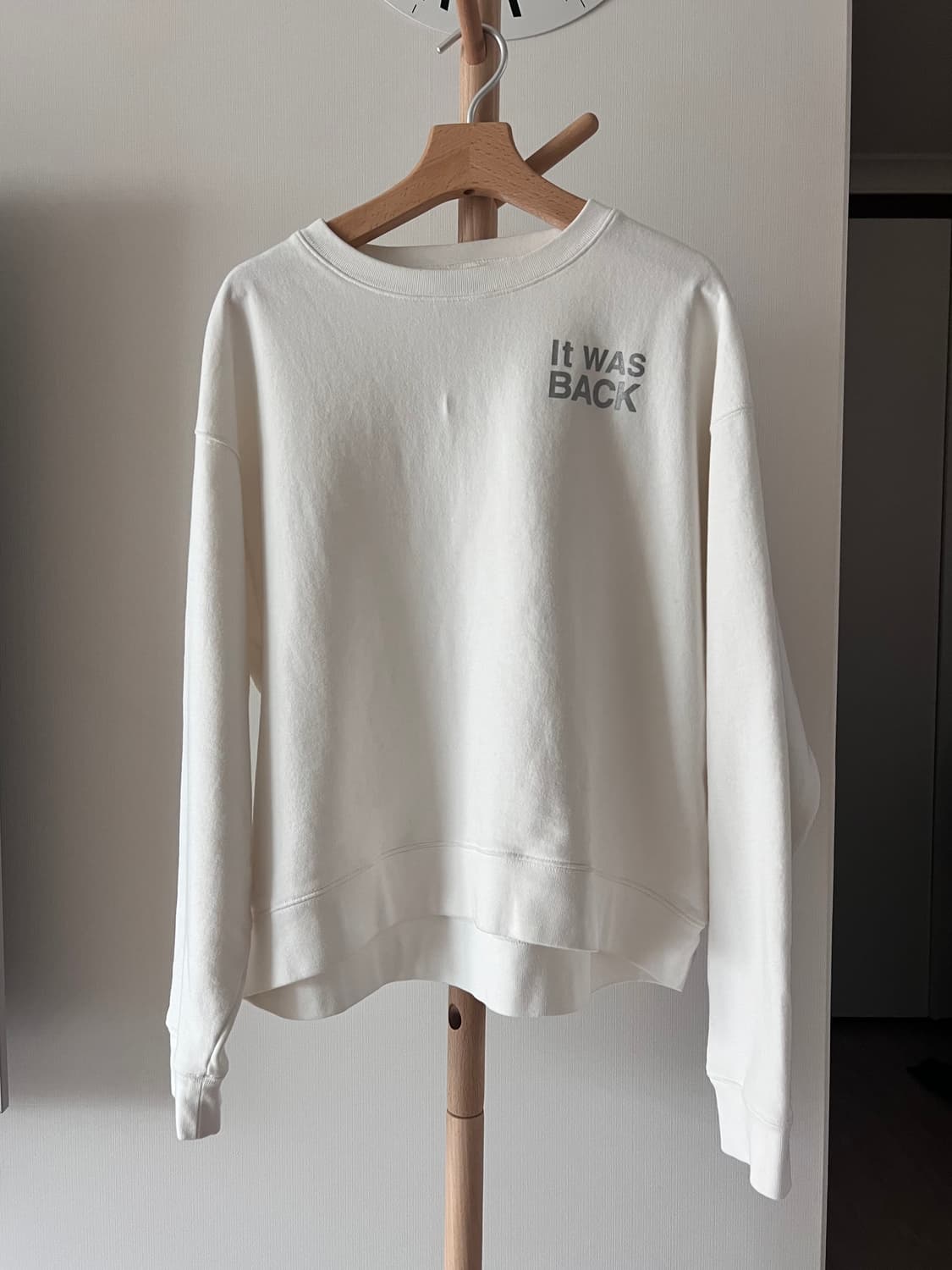 스탠드얼론 로고 맨투맨 상품이미지1