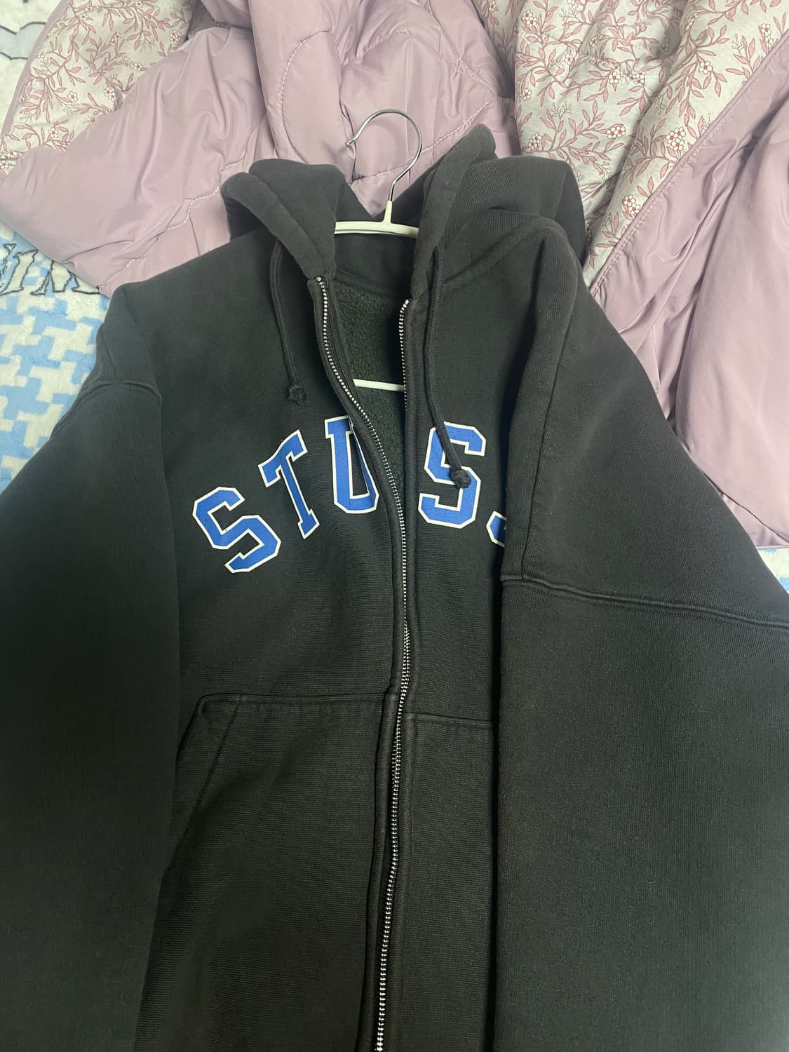 스투시 페이디드 그래픽 집 후드 워시드 블랙 상품이미지2