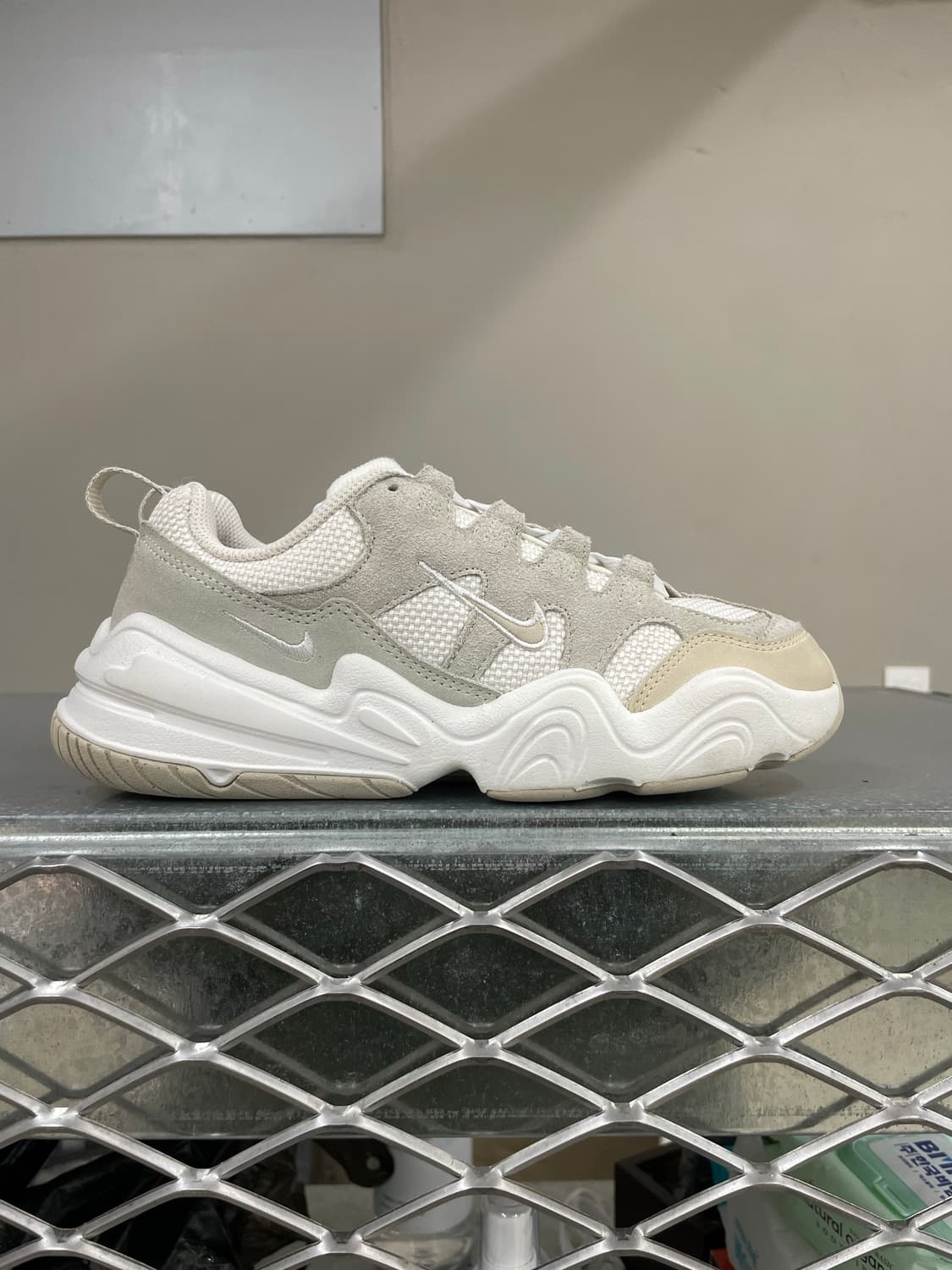 나이키 테크헤라 225 상품이미지4