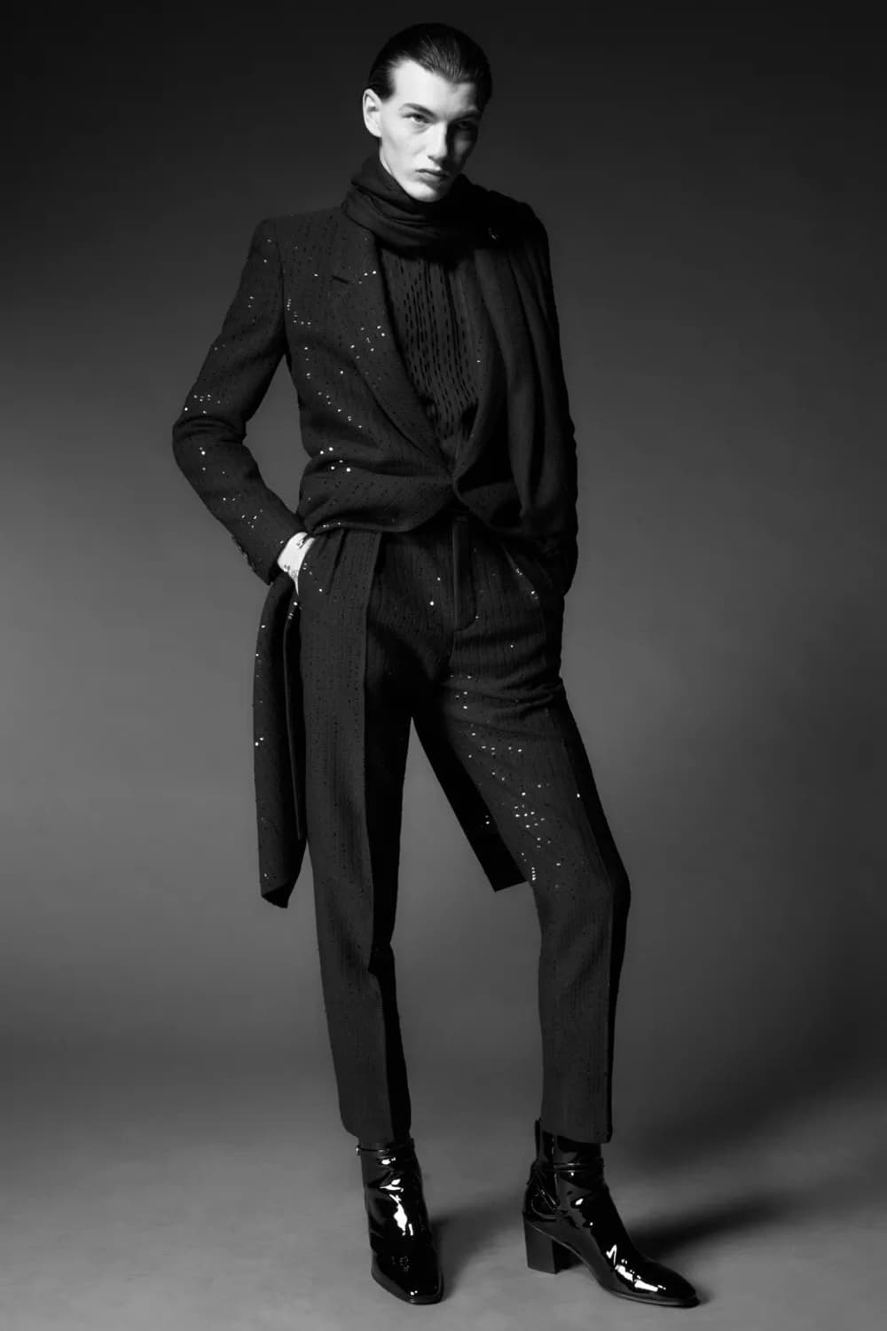 [BTS 지민님 착용] 생로랑 22AW 엠벨리시드 트위드 코트 상품이미지1