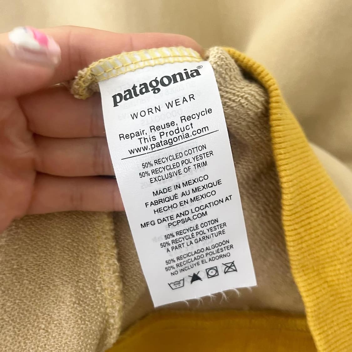 파타고니아 옐로우 백빅로고 라운드 맨투맨 상품이미지7