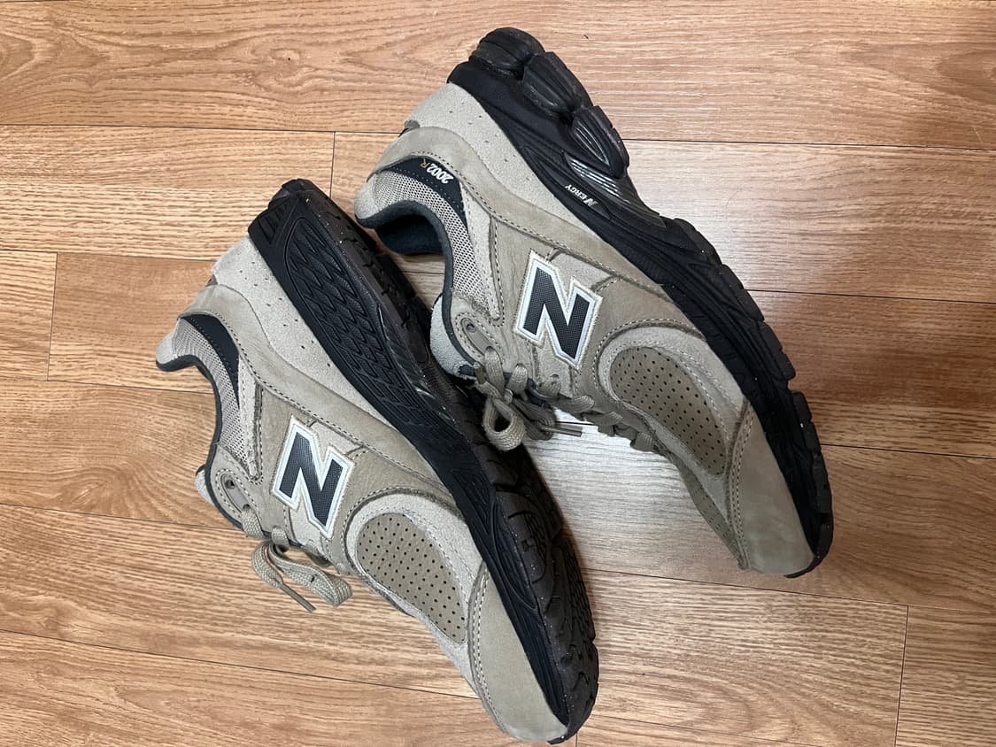 뉴발란스 2002r 255 상품이미지2