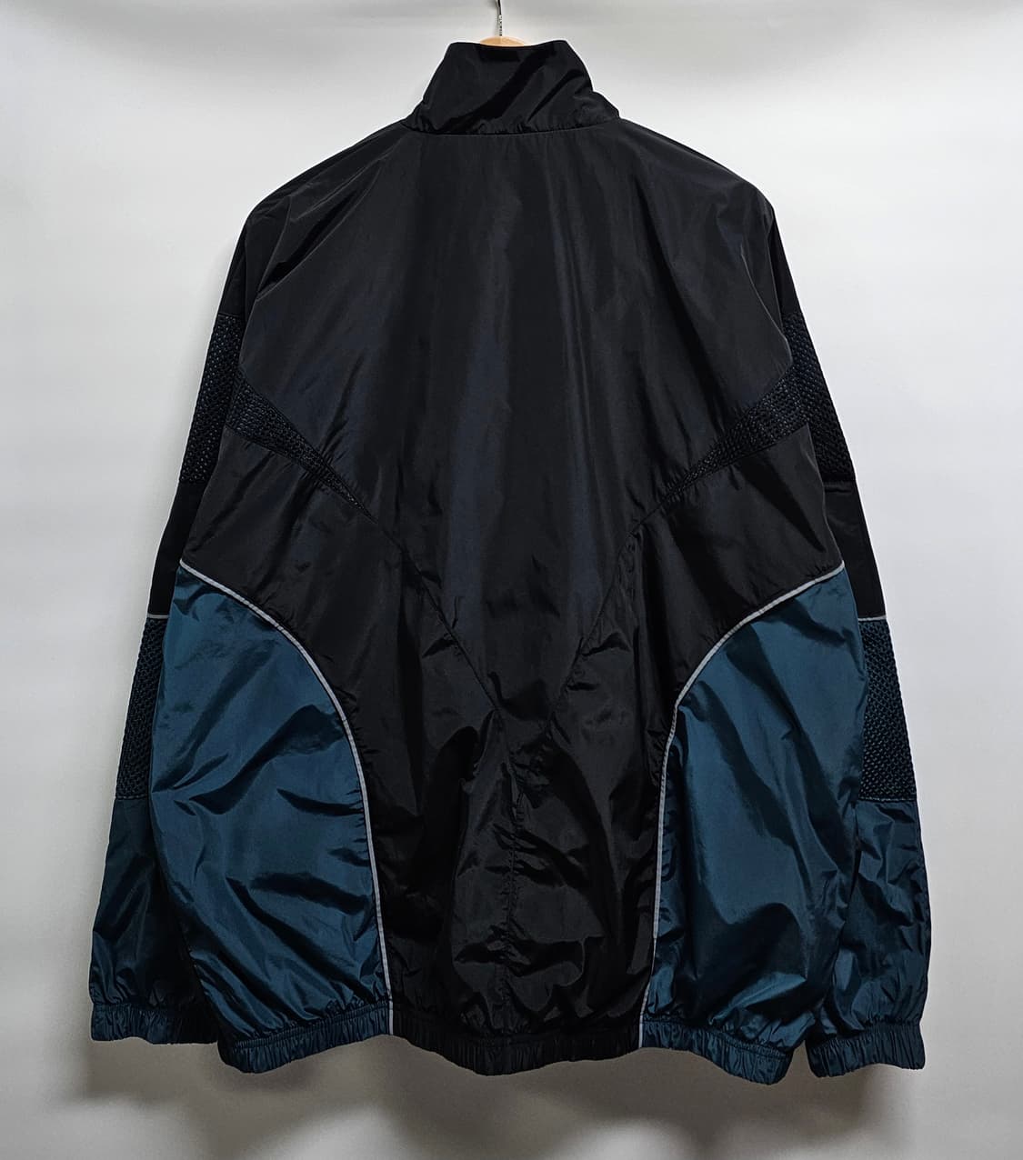 아디다스 리카이브 우븐바람막이 XL 오버핏 상품이미지2