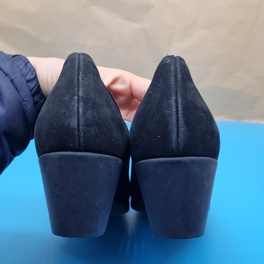 가이거 스웨이드 펌프스 240 굽5.5 상품이미지4