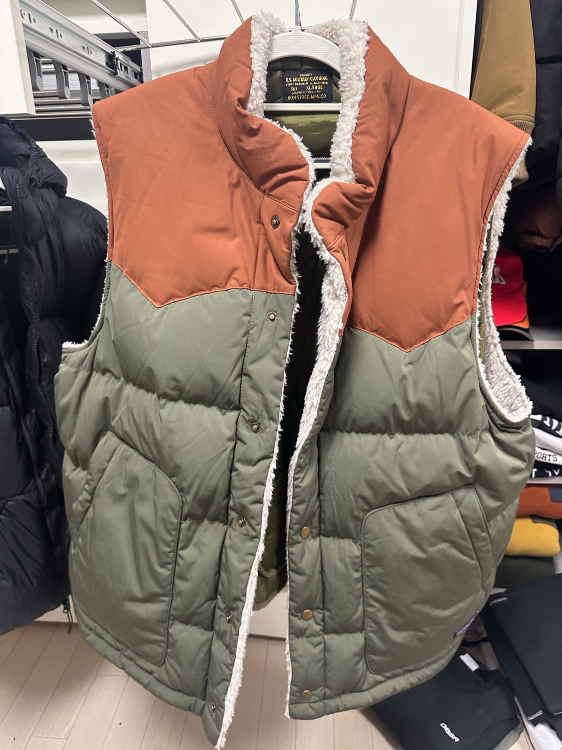 파타고니아 양면 리버시블 패딩조끼 XL 판매 상품이미지1