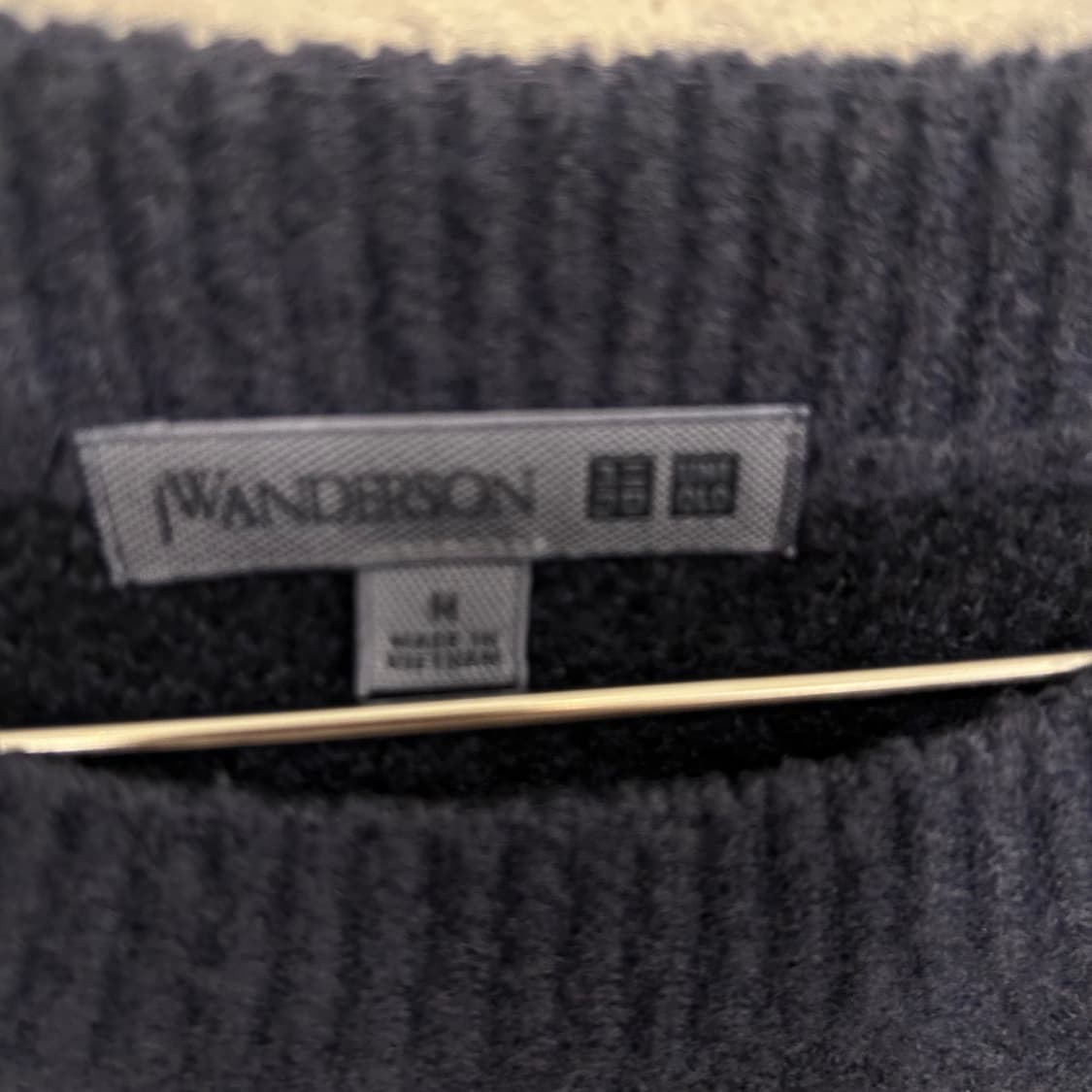 JWANDERSON X 유니클로 그라데이션 부클 니트 상품이미지3