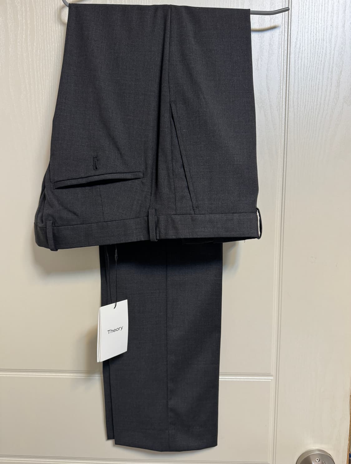 [새상품] 띠어리 셋업 수트 차콜(자일로자켓40S, 말로팬츠32) 상품이미지2