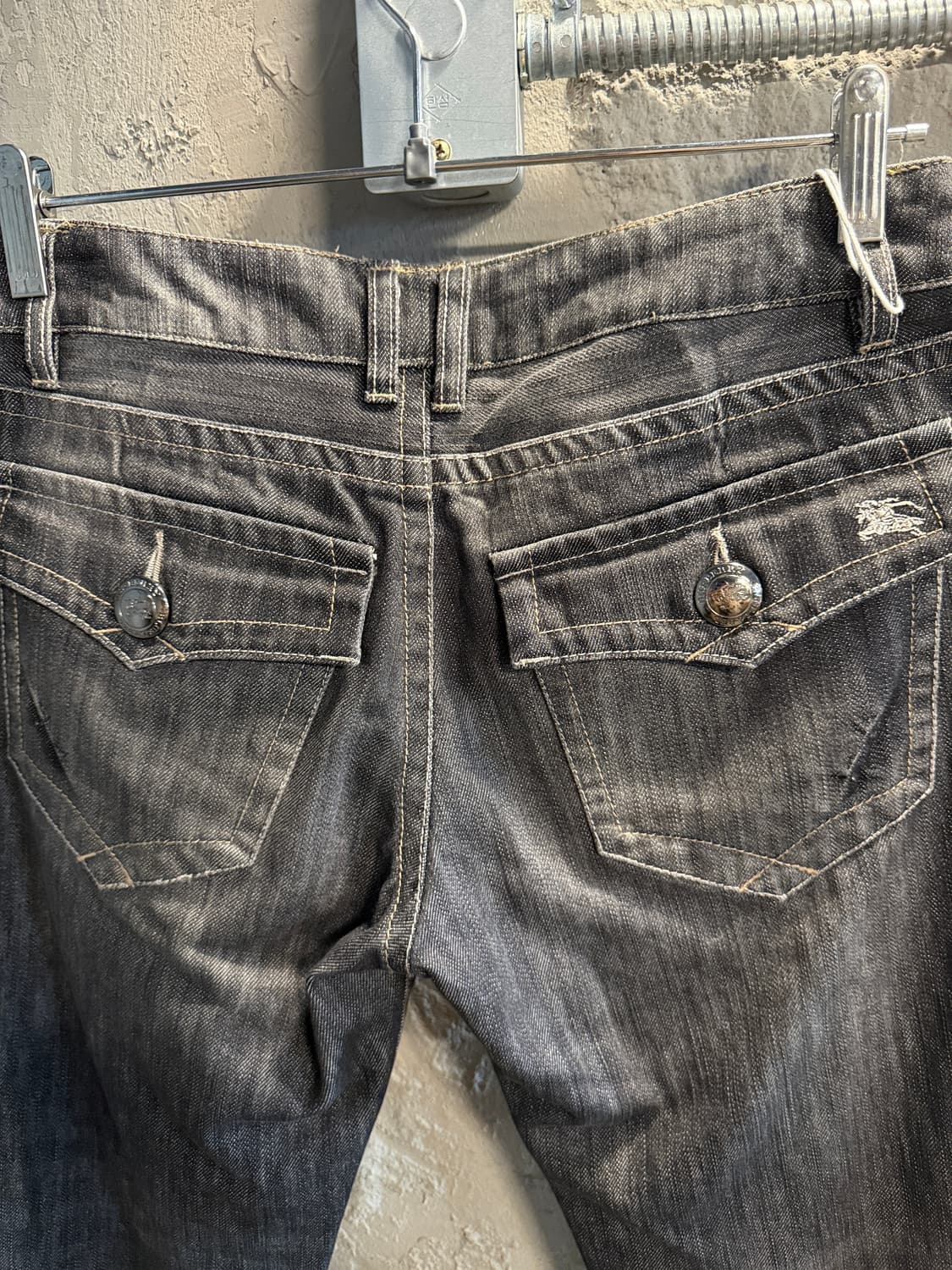 버버리 블루라벨 여성 데님 팬츠 슬림 워싱 40 상품이미지1