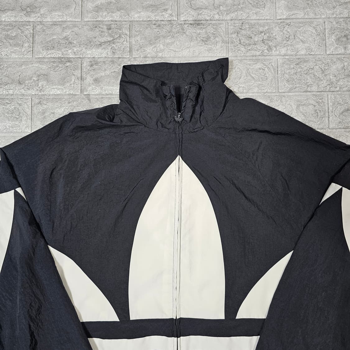 아디다스 빅로고 바람막이 2XL 상품이미지2