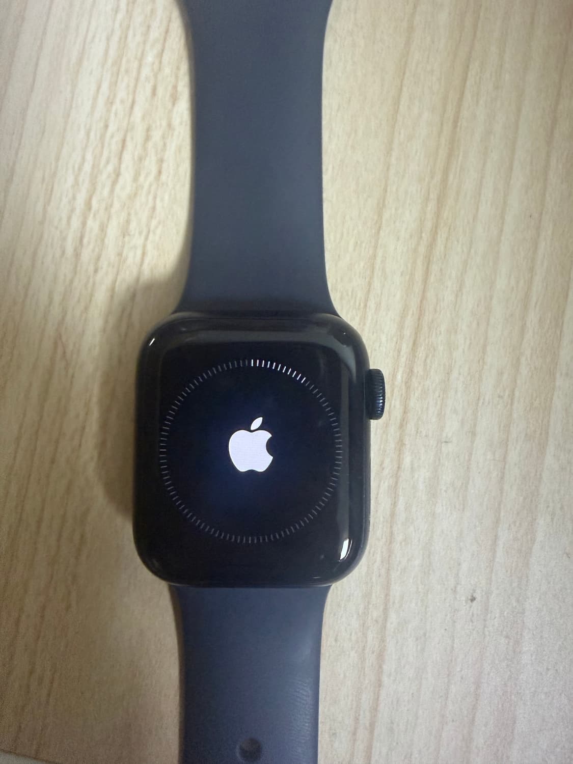 애플워치 se2 40mm 블랙 스트랩 (충전기 포함) 상품이미지2