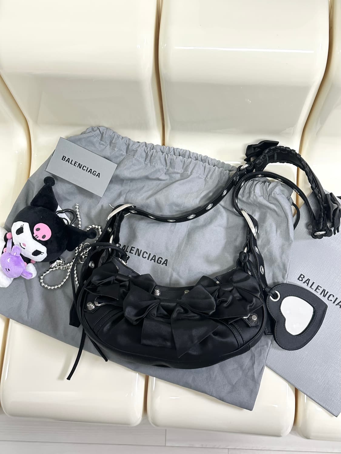 [SA급 정품] 발렌시아가 리본 르카골 블랙 상품이미지2