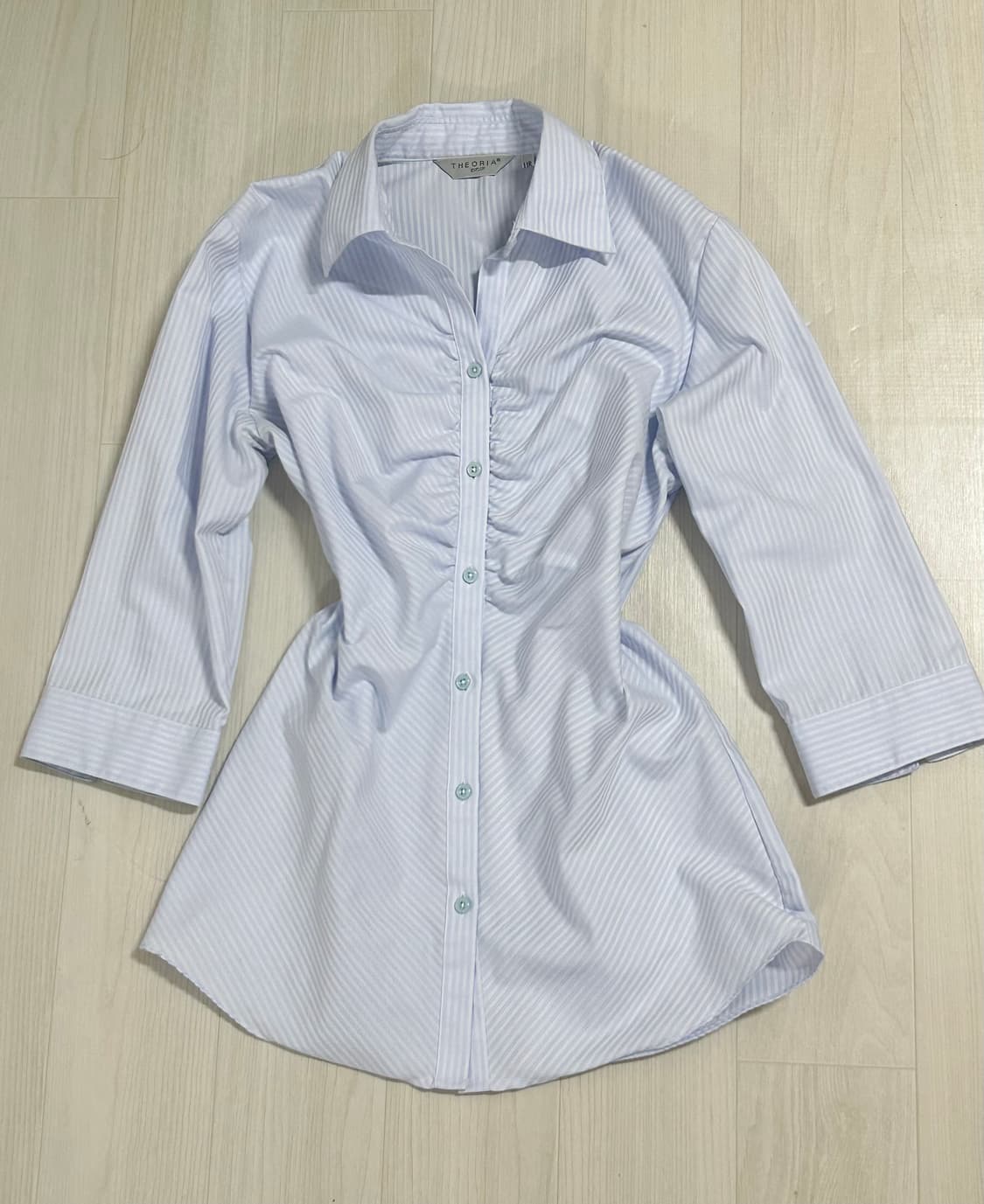 Theoria 긱시크 셔링 스트라이프 셔츠 상품이미지1