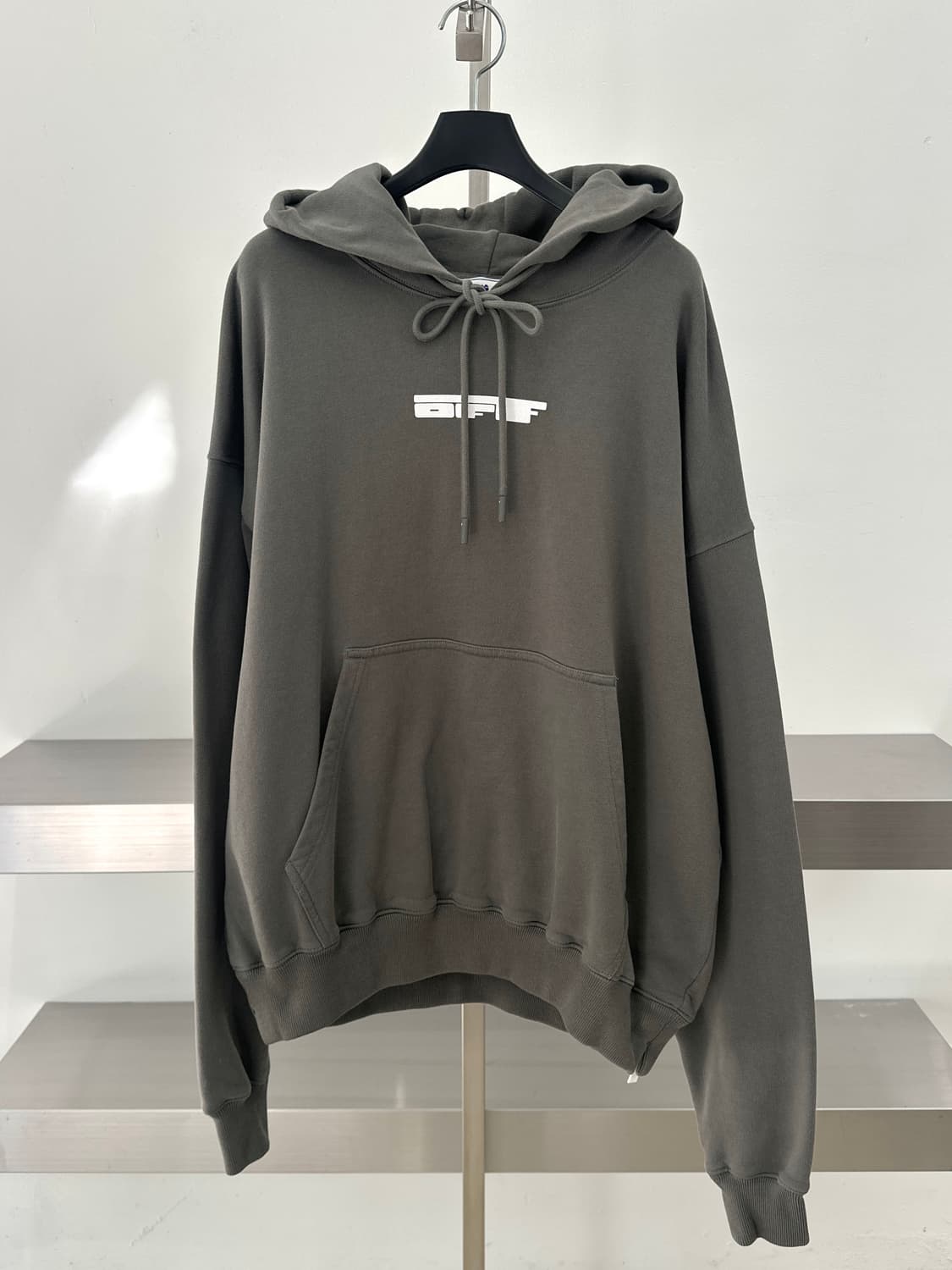 오프화이트 23SS 테디 에로우 스틸 후드티  상품이미지2