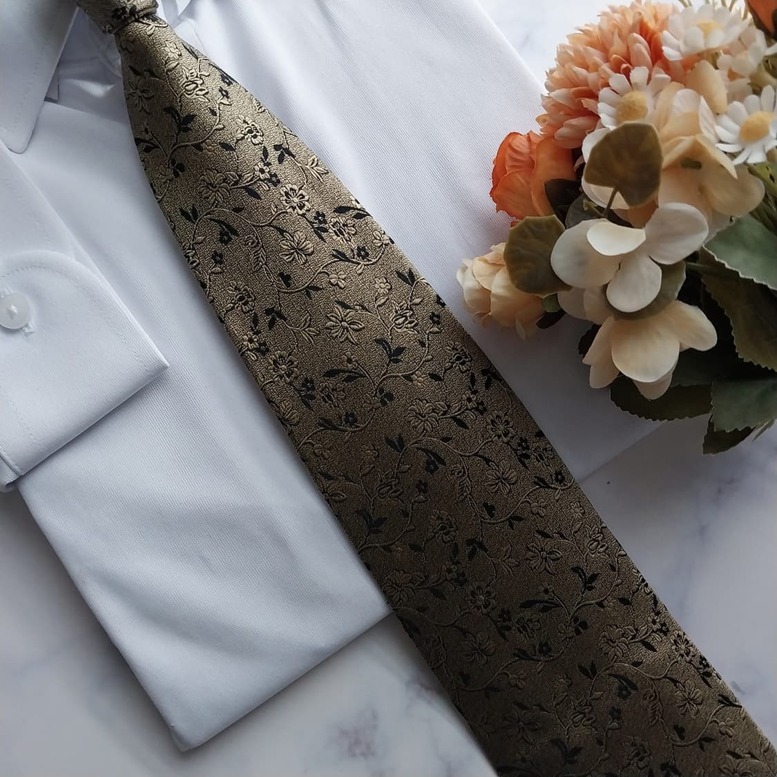 아쿠아스큐텀 실크 플로럴 자카드 넥타이 9.9cm A+등급 K1464
 상품이미지8