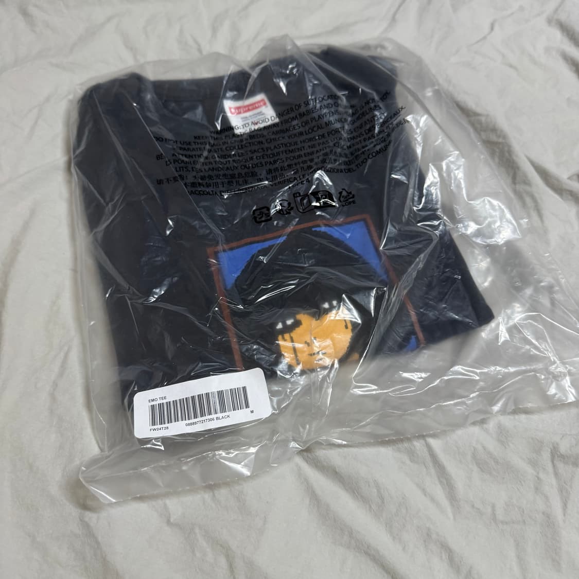 슈프림 이모 티셔츠 블랙 - 24FW 상품이미지2