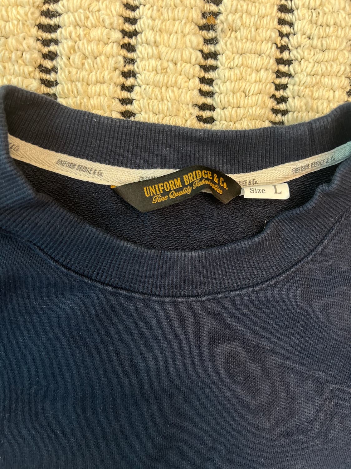 유니폼브릿지 1960 빅로고 네이비 맨투맨 상품이미지3