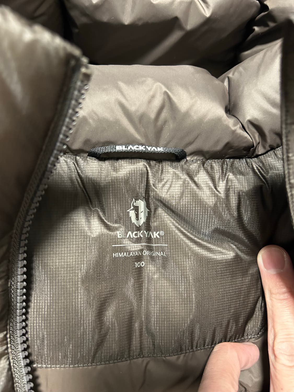블랙야크 스톤마스터 패딩 L사이즈 브라운색상 판매나 교환 상품이미지7