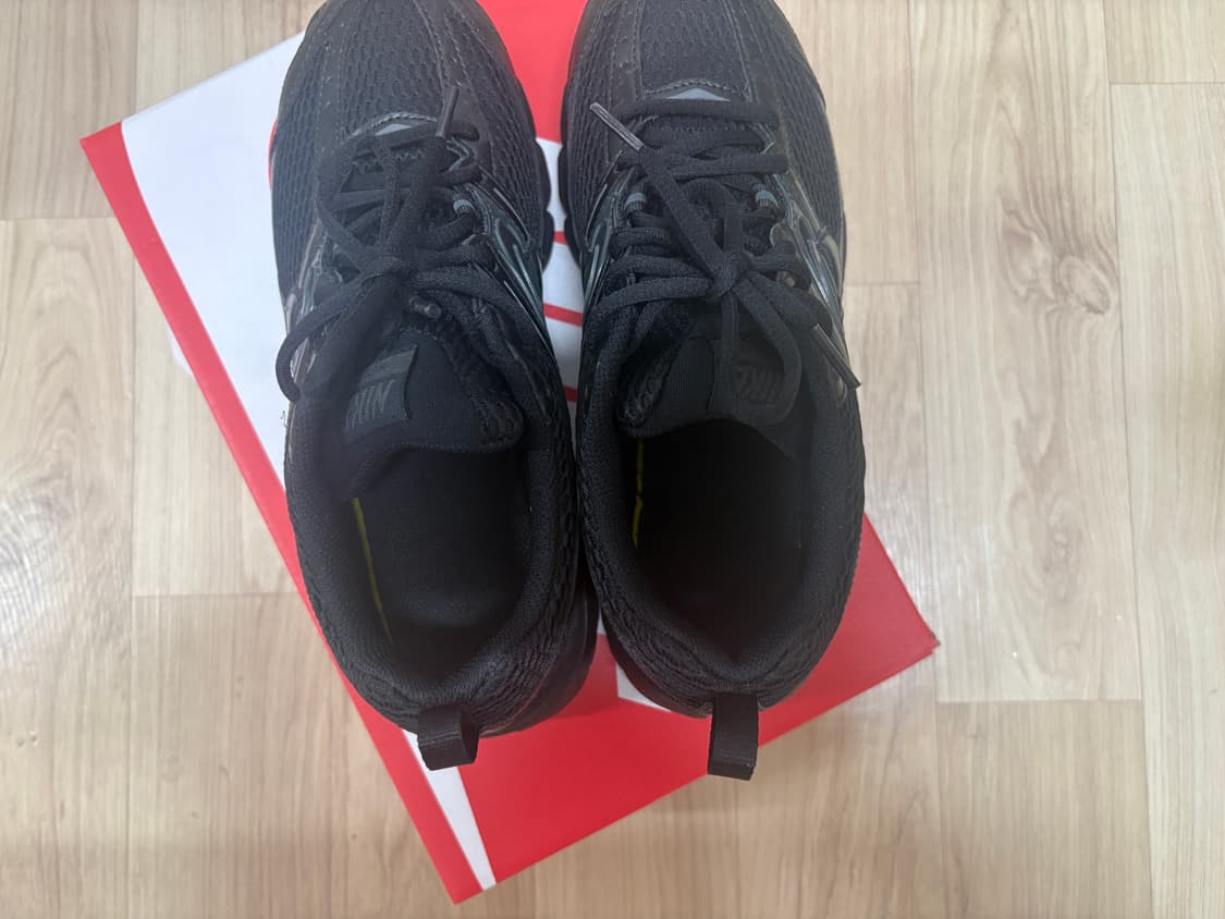 나이키 에어맥스 모토 2K 올검 245 상품이미지5