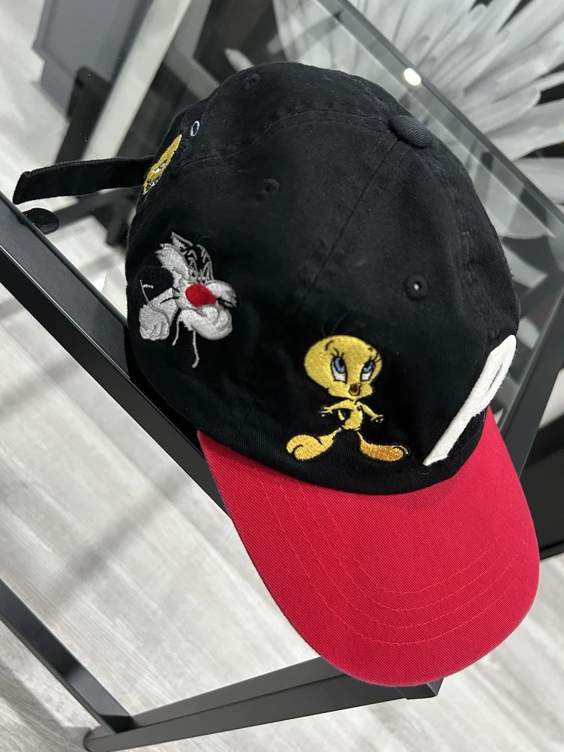 22SS 팔라스 × 루니툰즈 트위티 실베스터 캡 블랙레드 상품이미지2