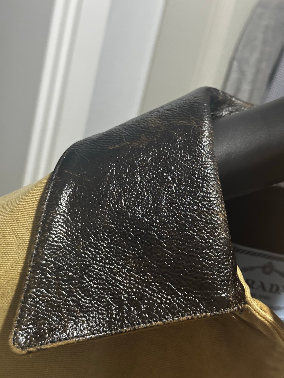 [40] 프라다 SS24 카반 워크자켓 판매합니다 상품이미지7