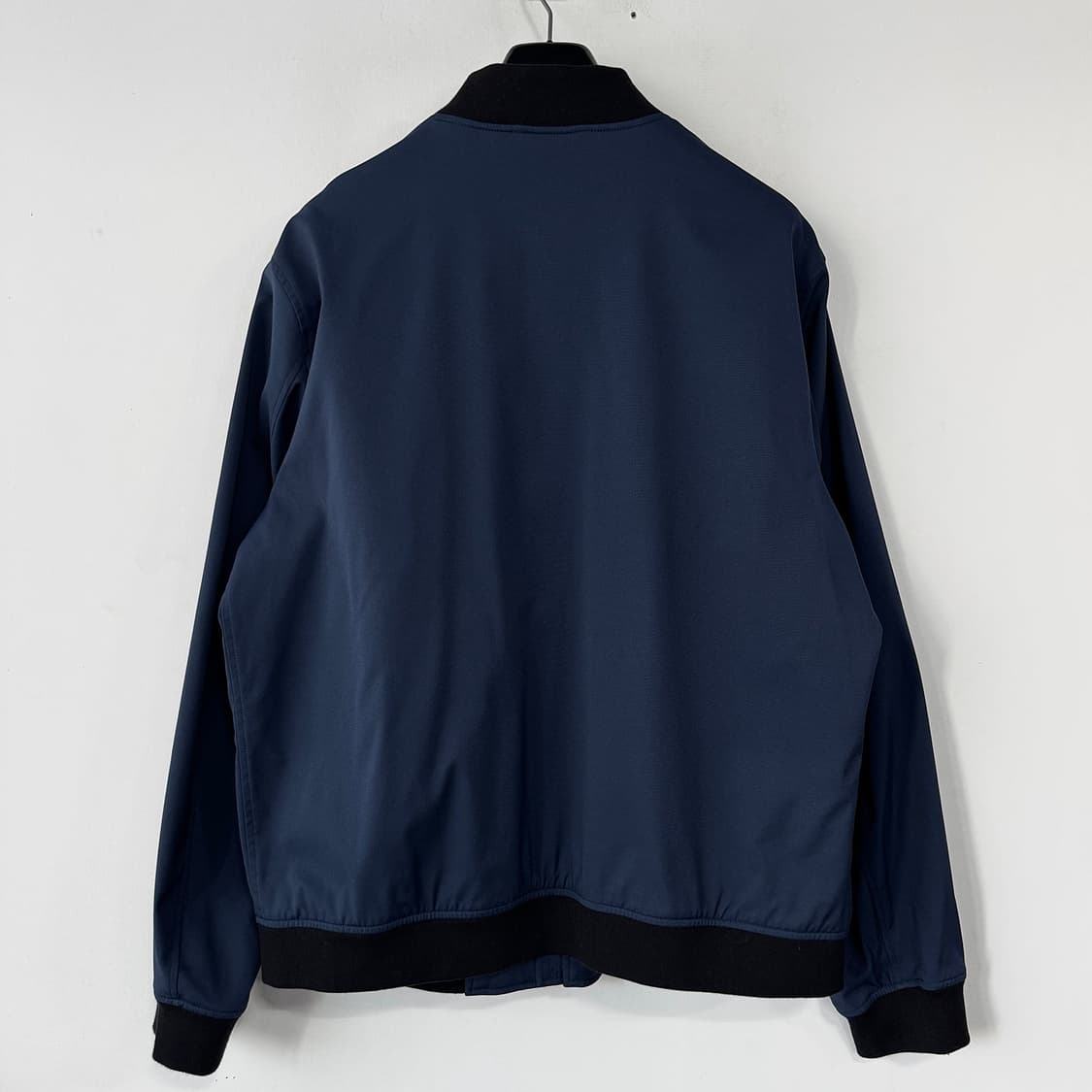 띠어리 옴므 봄버 자켓 XL 상품이미지5