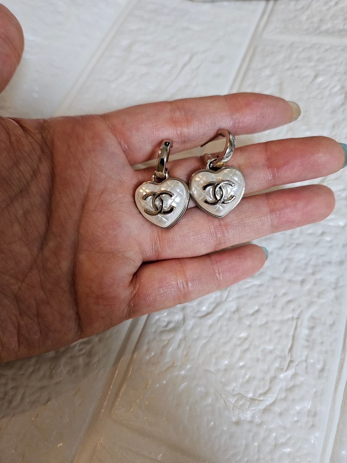 샤넬 퀼팅 진주 CC 드롭귀걸이 업사이클링 상품이미지5