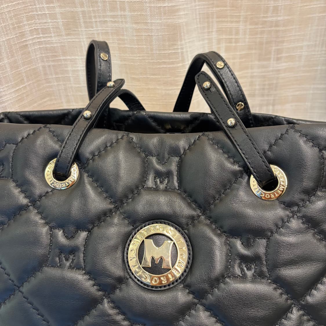 정품 메트로시티 퀄팅 숄더백     상품이미지5