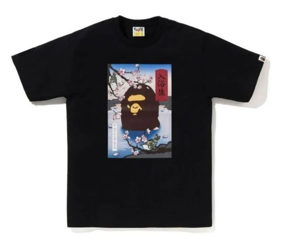 베이프 일본한정 사쿠라 티셔츠 상품이미지1