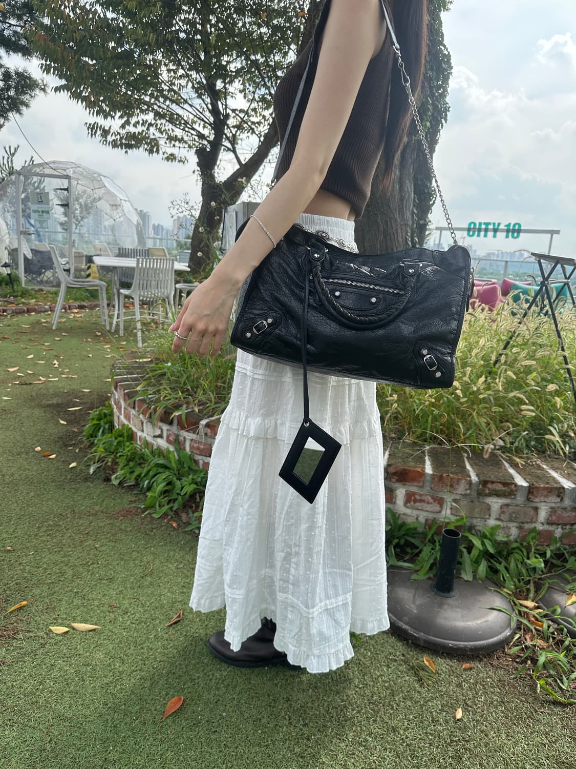 [A+ 정품] 발렌시아가 시티 모터백 미디움 블랙 상품이미지10