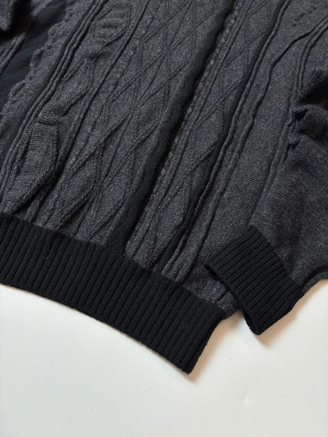 이스트로그 EASTLOGUE 비대칭 케이블 니트 PN8802 상품이미지4