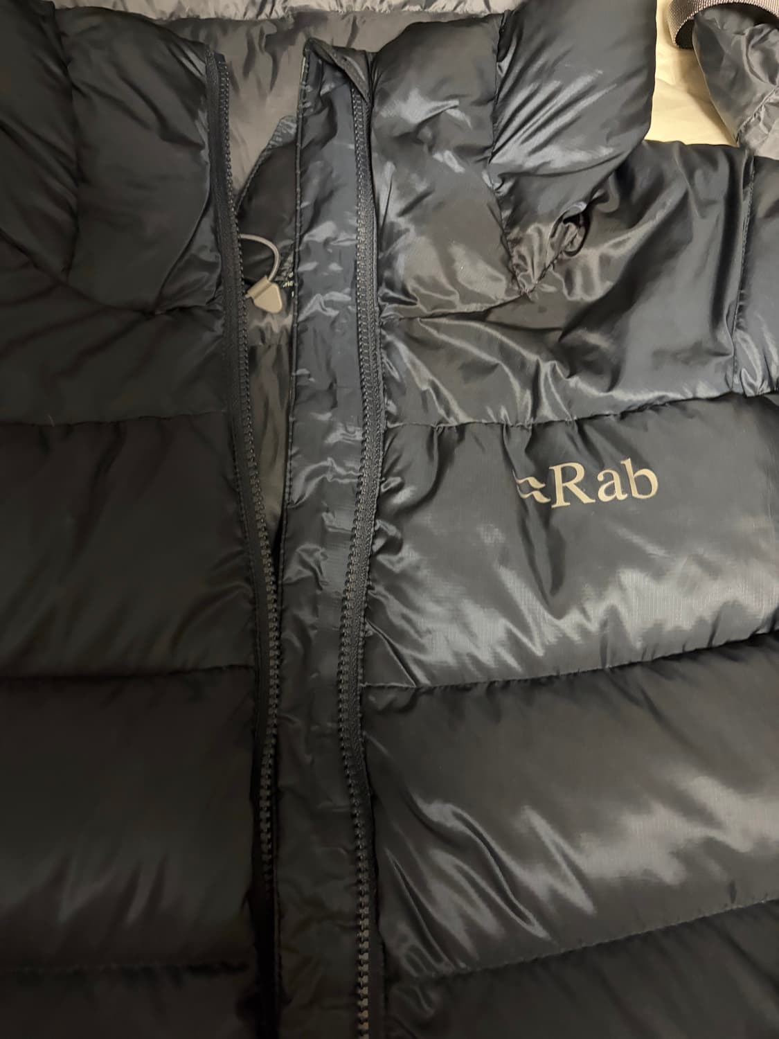 랩 Rab 뉴트로노 프로 벨루가색상 패딩 m 상품이미지2
