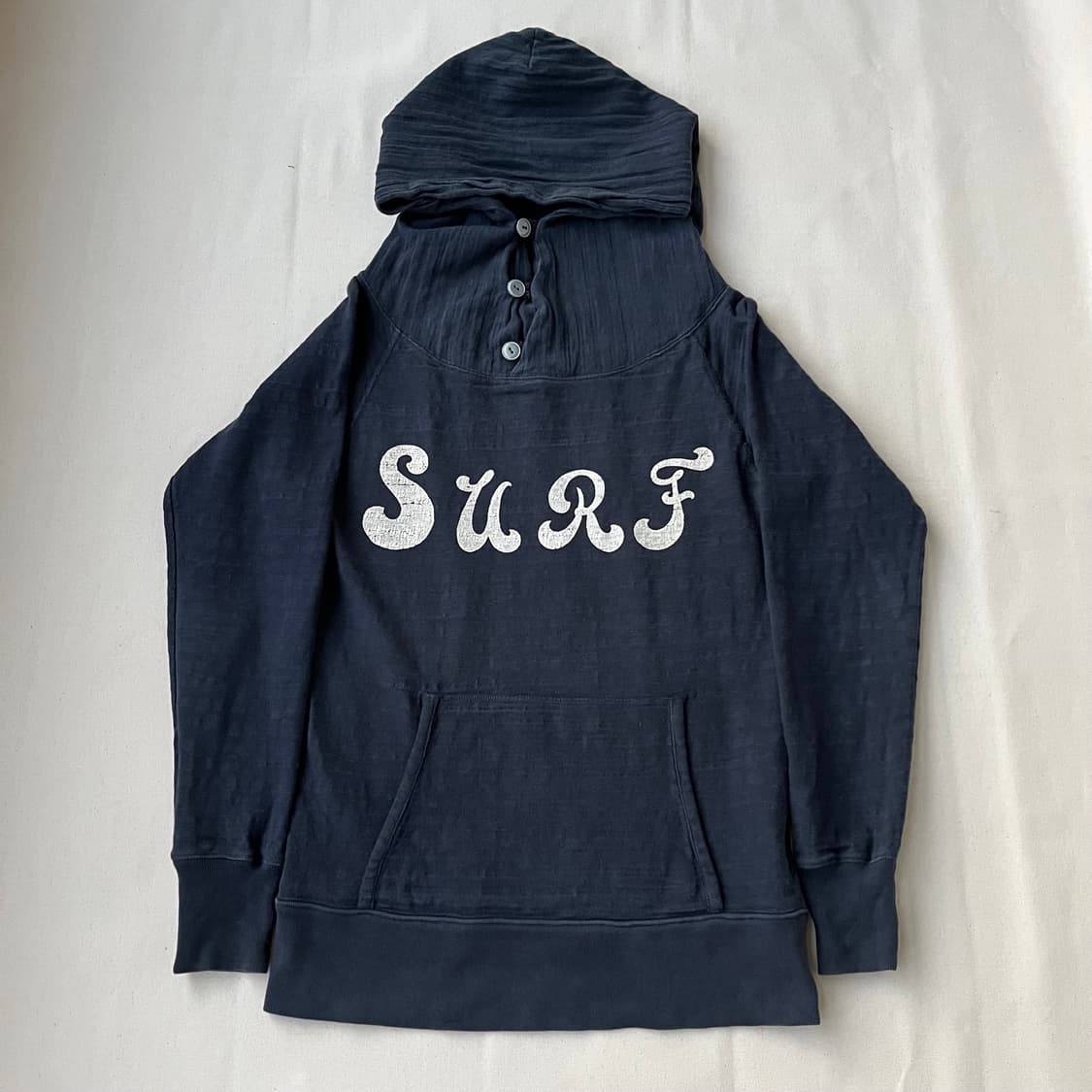 캐피탈 서프 버튼 후드티 상품이미지1