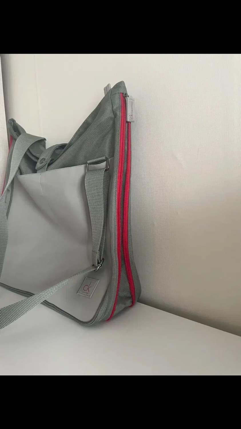 캘빈클라인 크로스백 상품이미지2