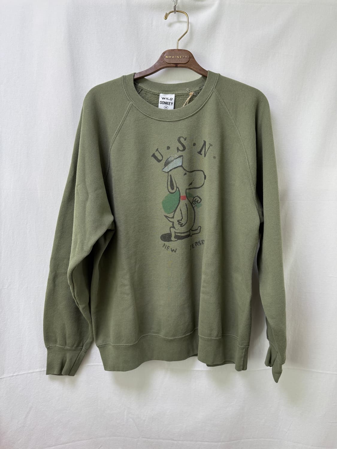 와일드동키 WILD DONKEY 스누피  맨투맨 카키 상품이미지2