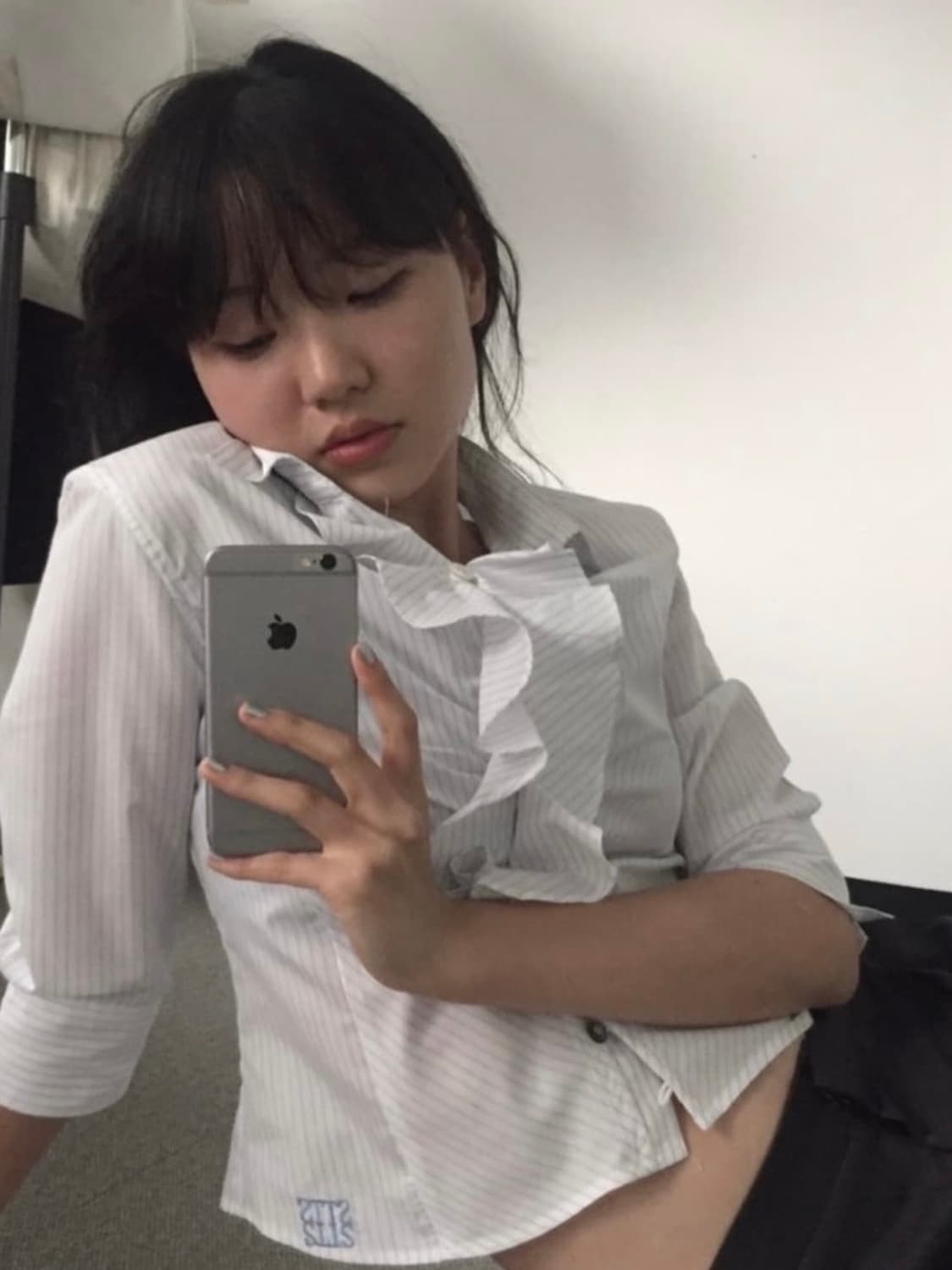 애옹쓰 프릴 셔츠 Eonts STTS multi frill shirts 상품이미지1