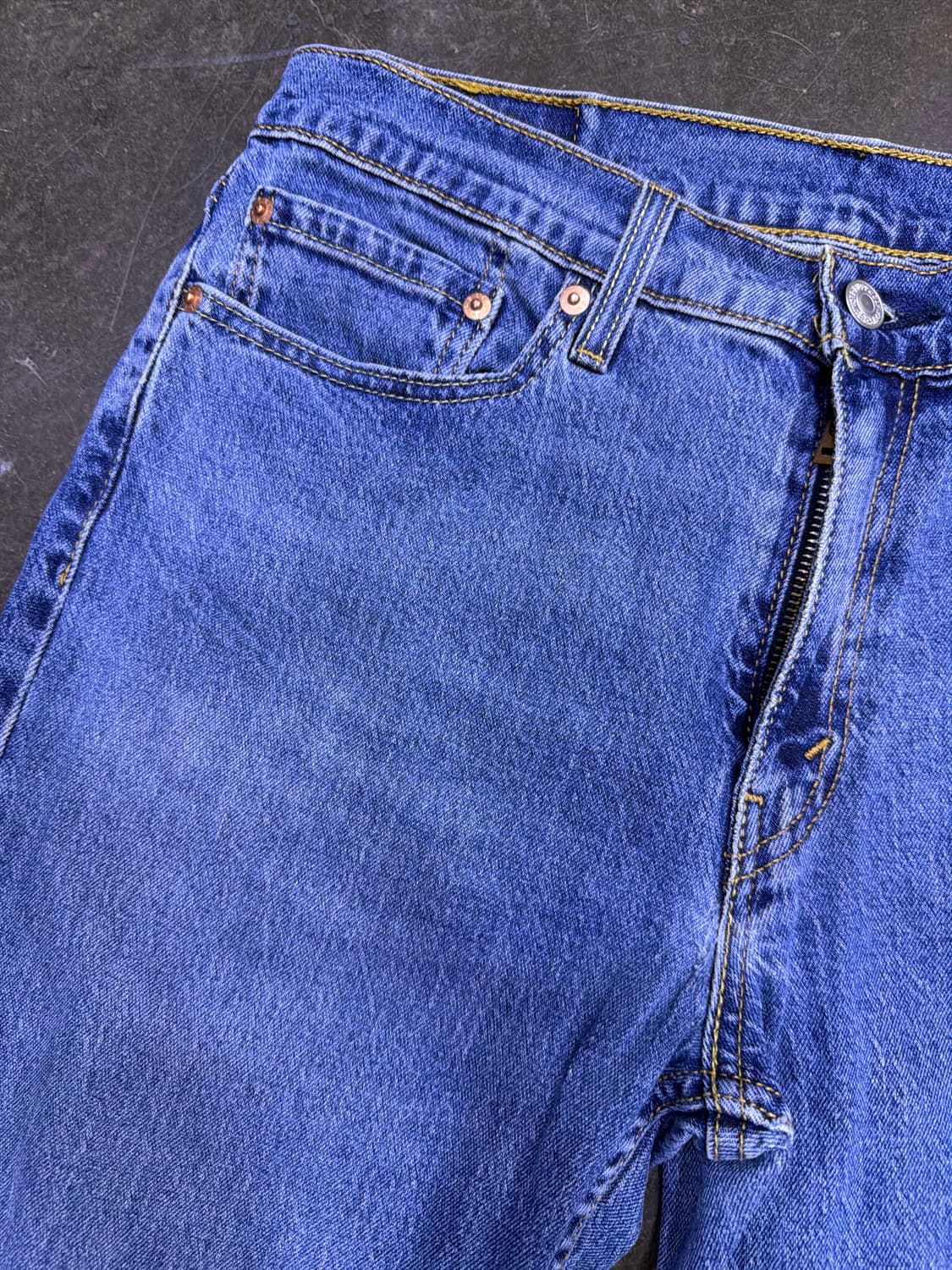 리바이스 511 슬림핏 레트로 스톤워싱 데님팬츠 32 상품이미지4