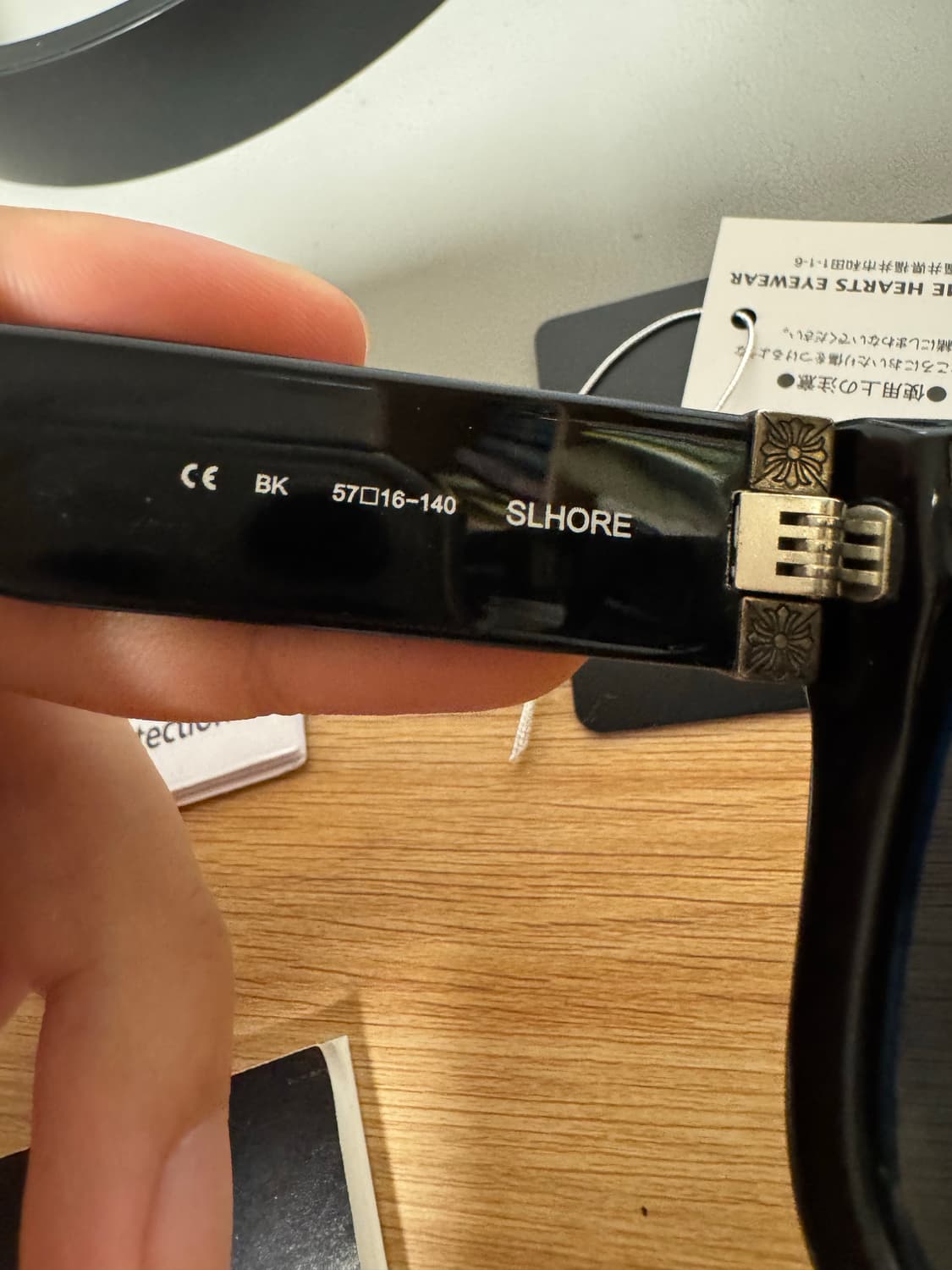 크롬하츠 SLHORE 블랙 선글라스 상품이미지4