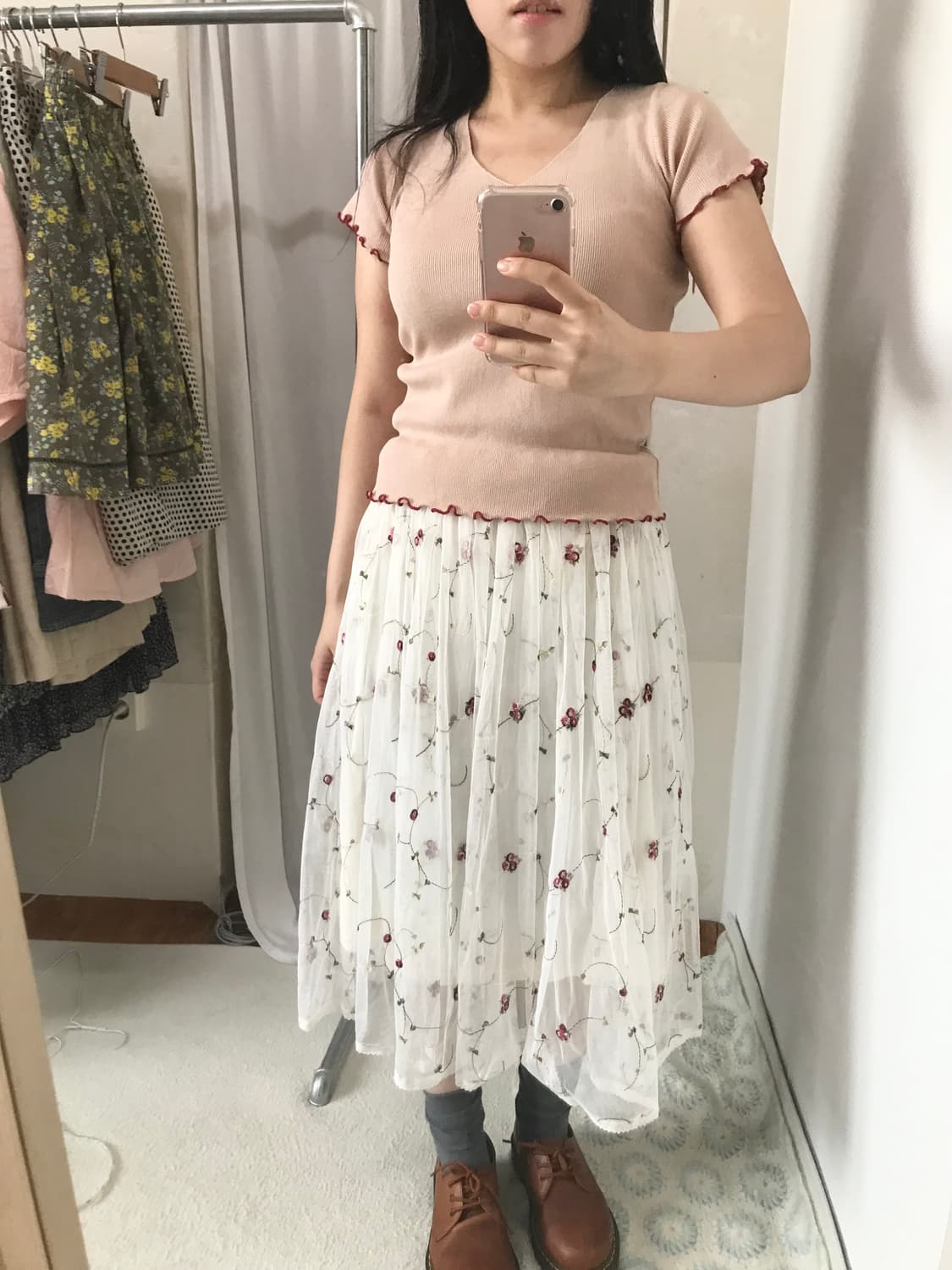 vintage ruffle apricot vneck T 상품이미지2