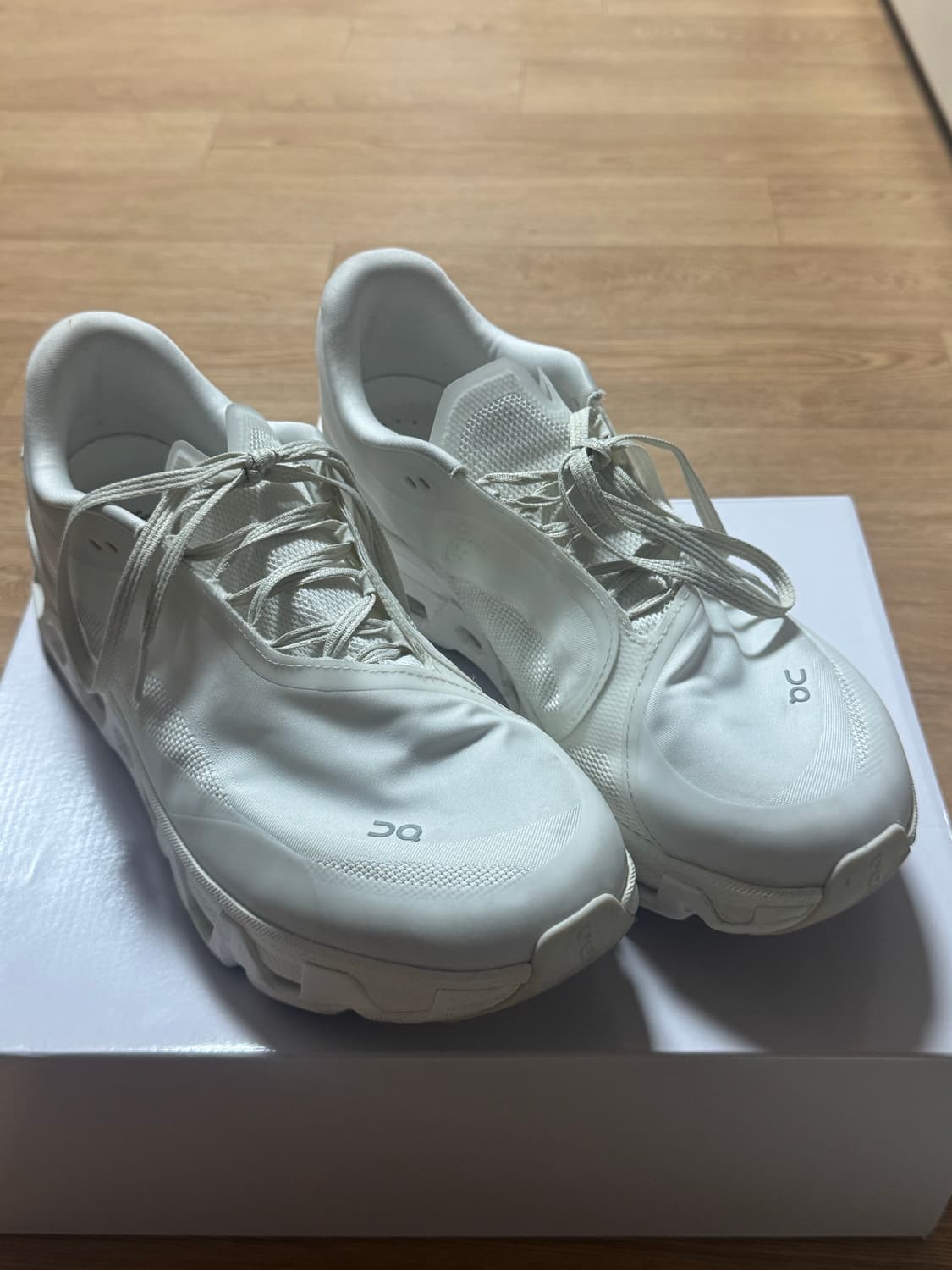 온파프 하이퍼 화이트 (290) 팝니다 상품이미지1