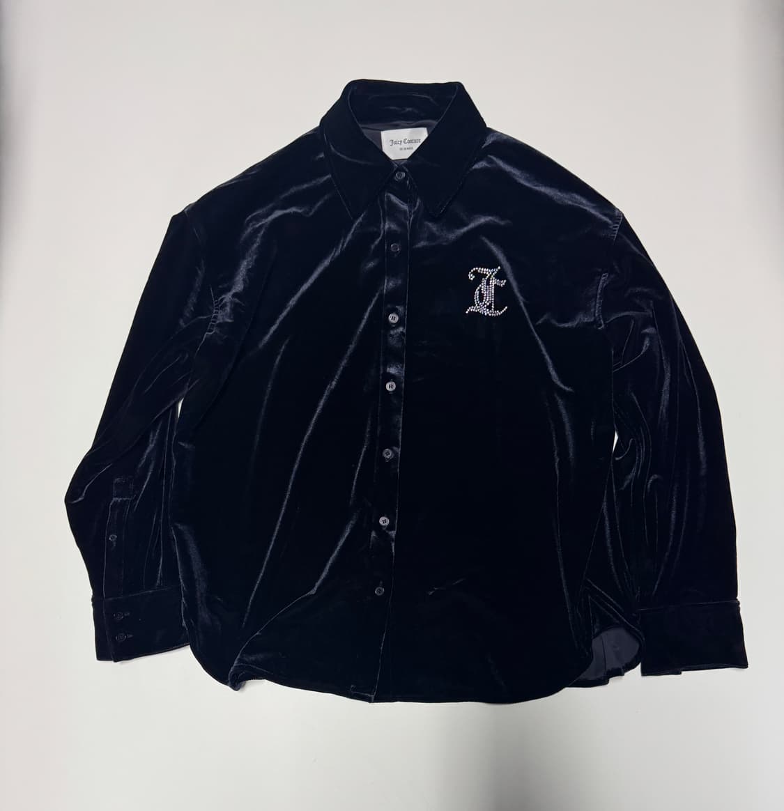 여성 쥬시꾸띄르 로고 자수 벨벳 셔츠 블랙 상품이미지1