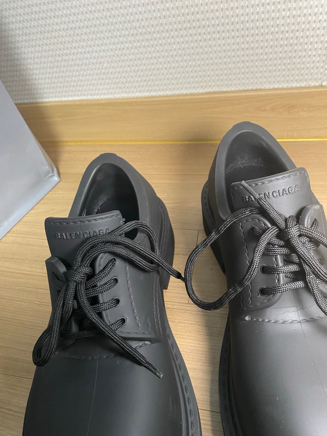 발렌시아가 스테로이드 더비 상품이미지4