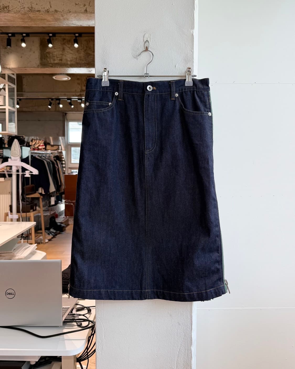 아페쎄 x 사카이 데님 플리츠 스커트  상품이미지2