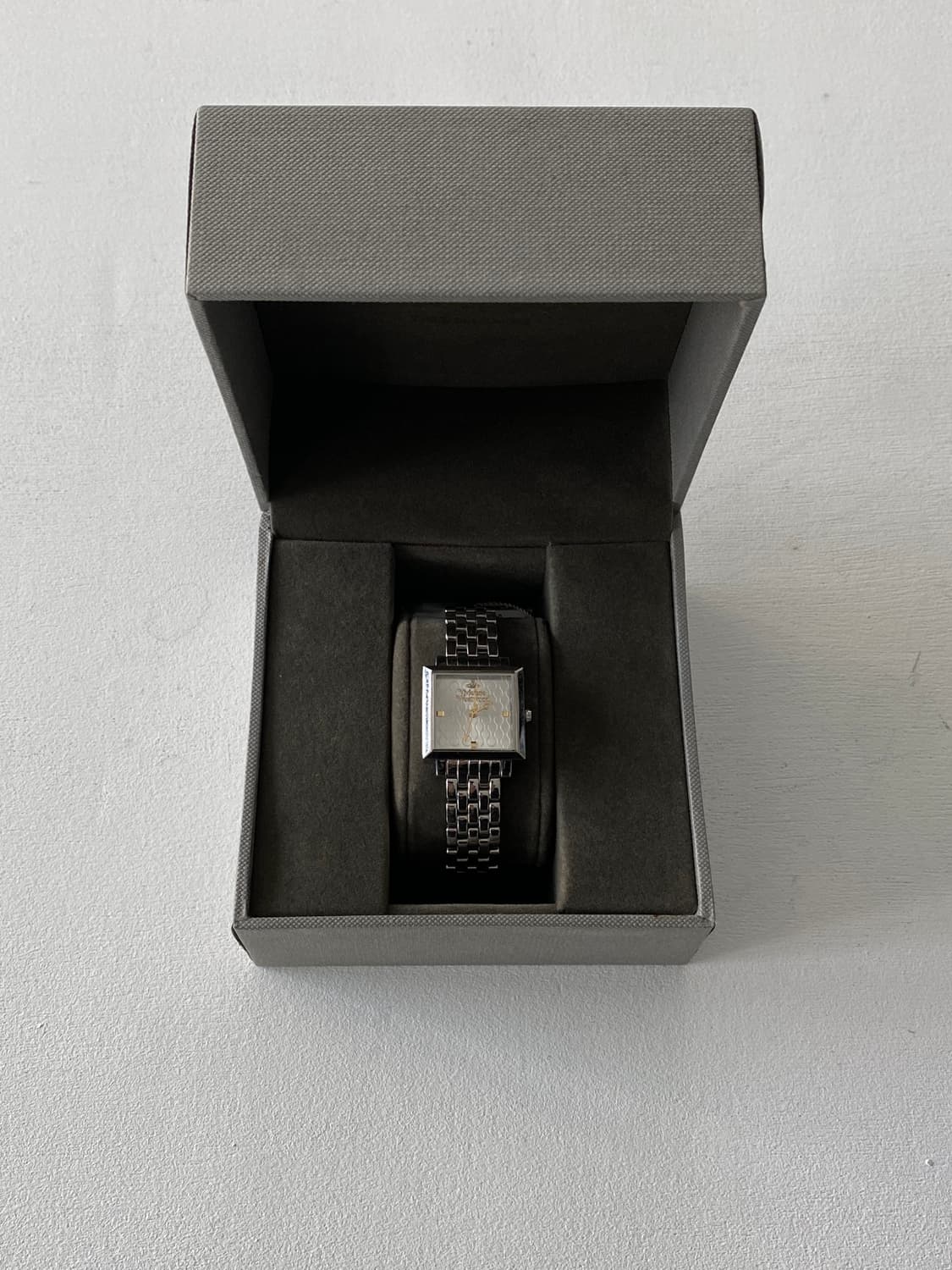 [Vivienne westwood] 쿼츠 시계 상품이미지1