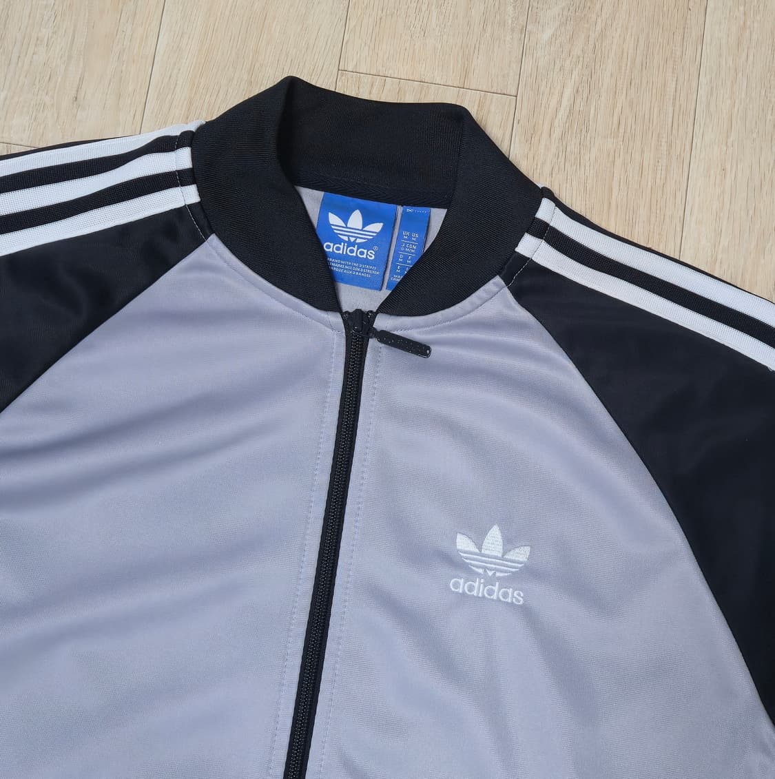 아디다스 25주년 니고 베어 져지 트랙탑 상품이미지3