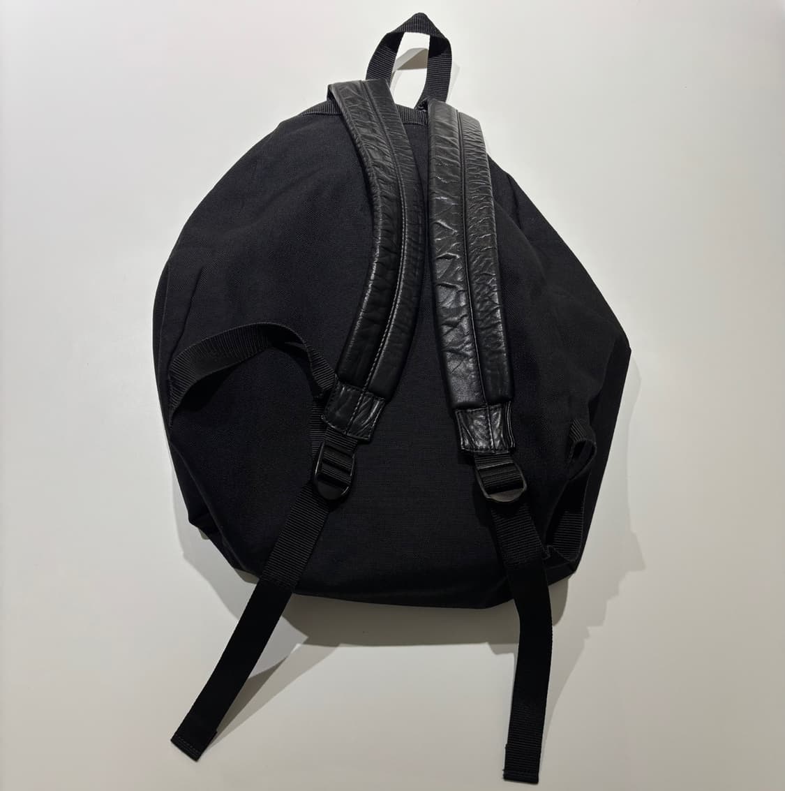 꼼데가르송 레더 스트랩 백팩 상품이미지4